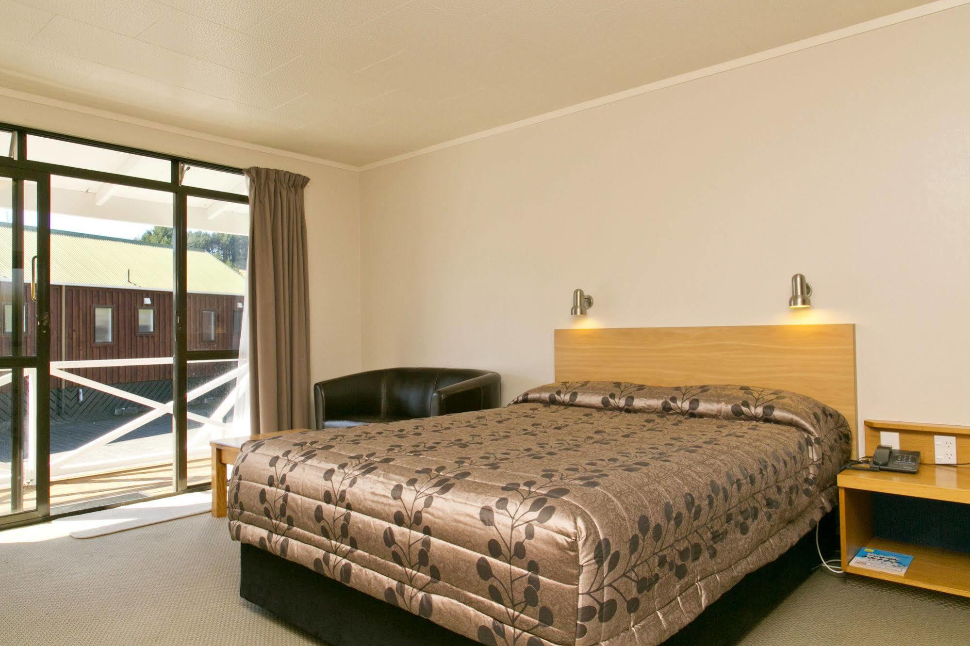 Turangi Bridge Motel Extérieur photo